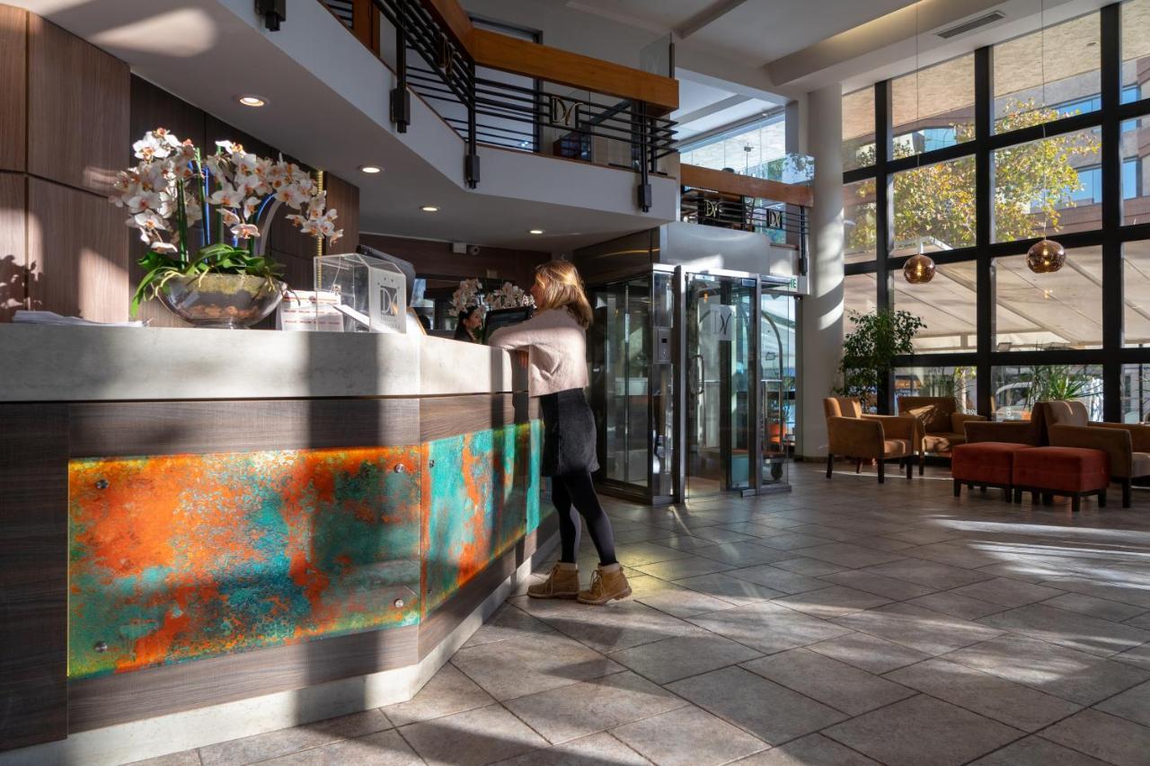 Hotel Diego De Velazquez Santiago Dış mekan fotoğraf