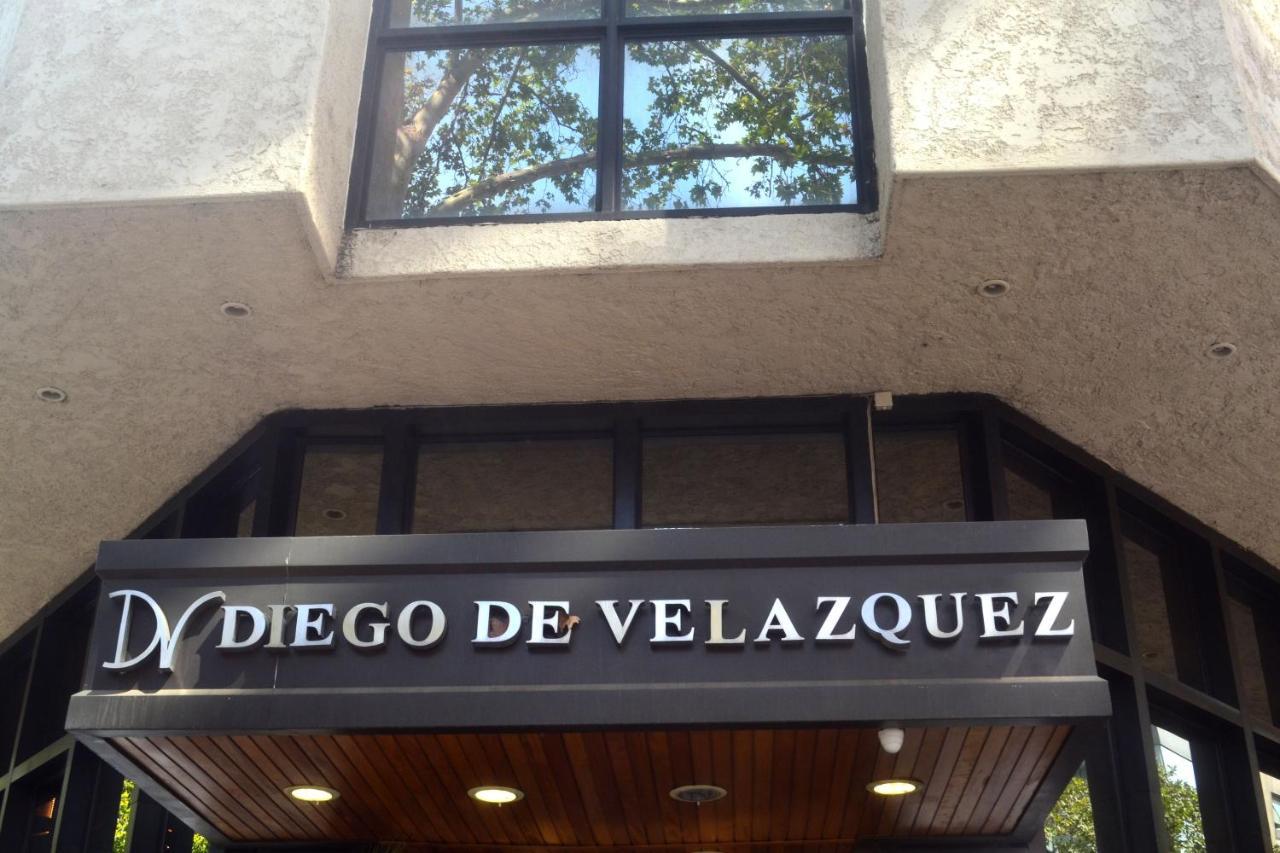 Hotel Diego De Velazquez Santiago Dış mekan fotoğraf