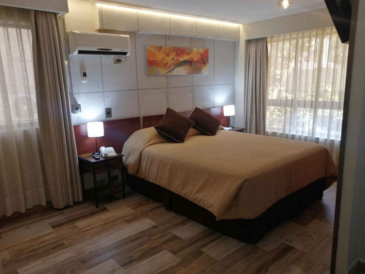 Hotel Diego De Velazquez Santiago Dış mekan fotoğraf