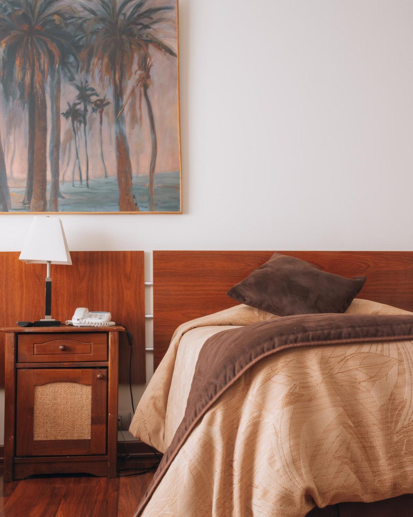Hotel Diego De Velazquez Santiago Dış mekan fotoğraf