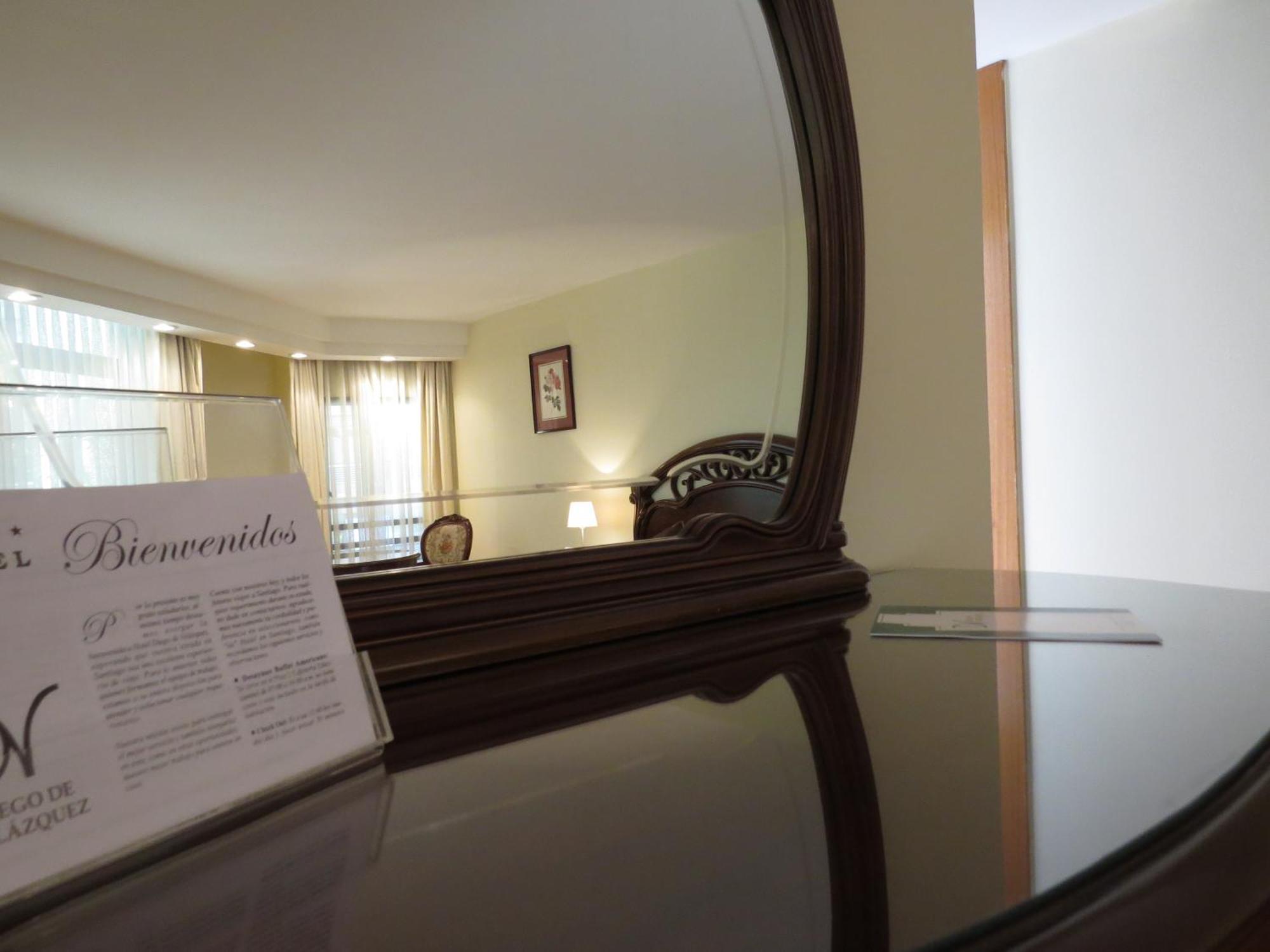 Hotel Diego De Velazquez Santiago Dış mekan fotoğraf